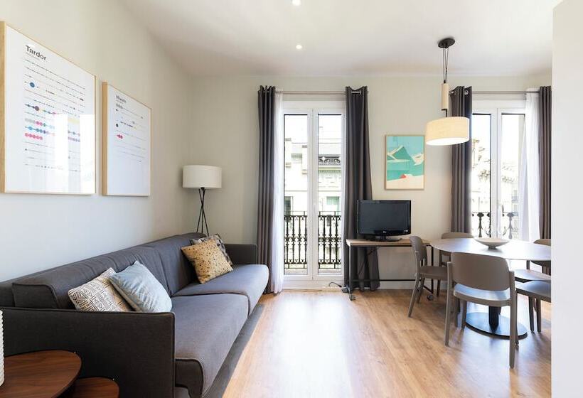 Апартаменты 2 Спальни, Aspasios Urquinaona Apartments