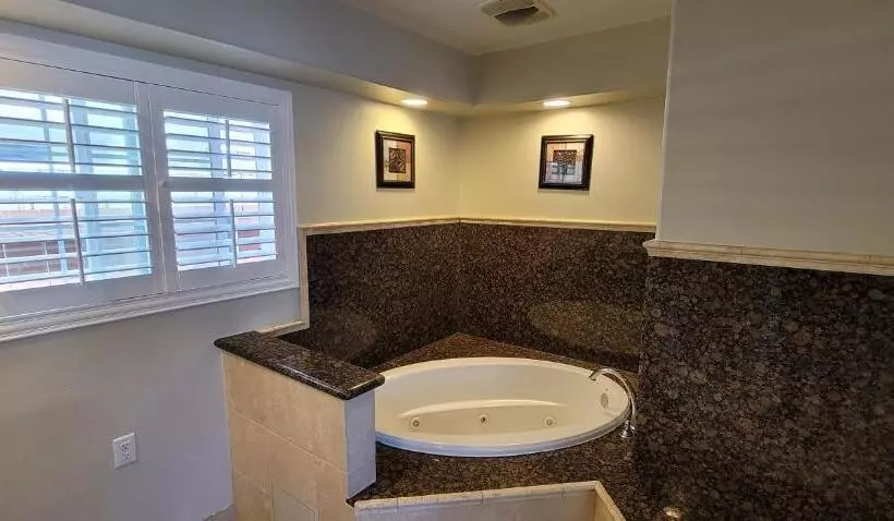 Juniorsviitti, Beachwalker Inn & Suites