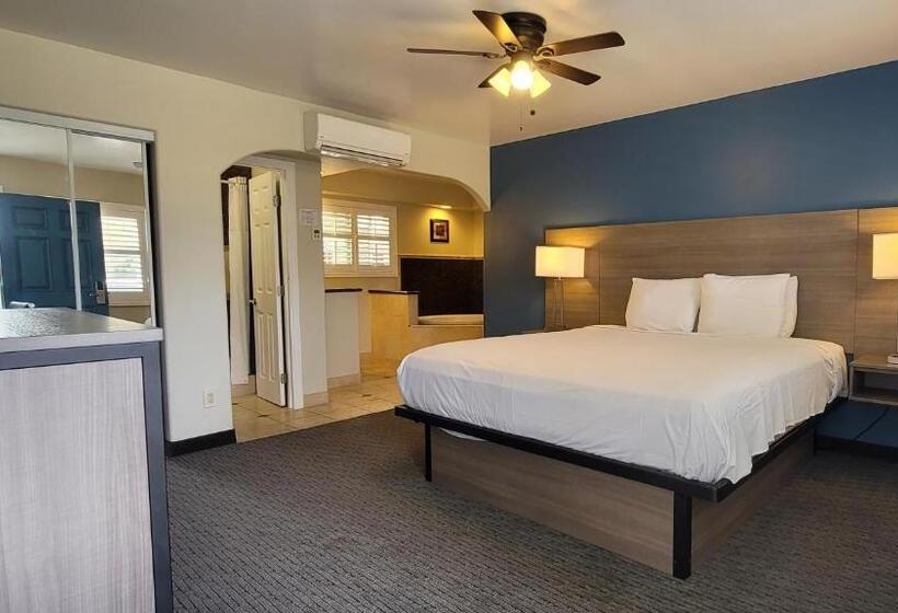 جناح جونيور, Beachwalker Inn & Suites