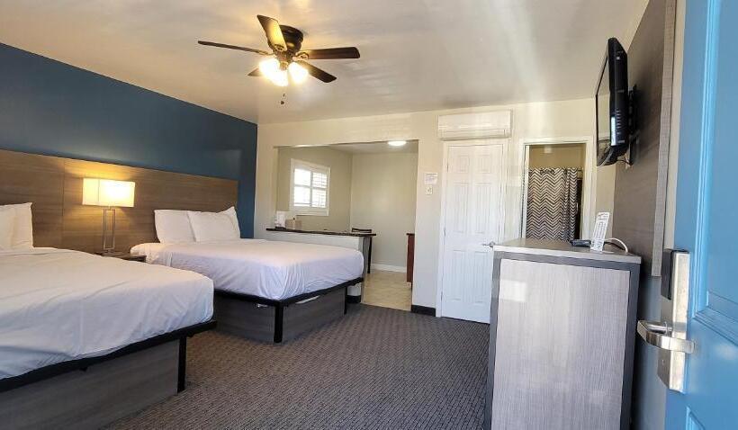 غرفه قياسيه سريرين مزدوجين, Beachwalker Inn & Suites