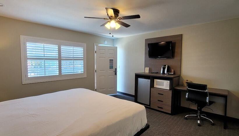 غرفة ديلوكس, Beachwalker Inn & Suites