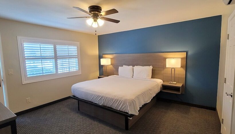Номер Deluxe, Beachwalker Inn & Suites