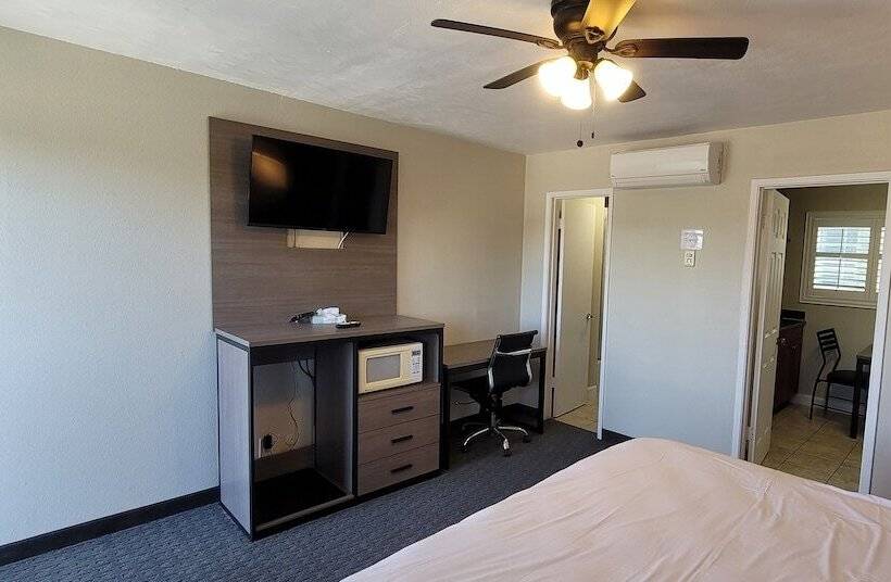 غرفة ديلوكس, Beachwalker Inn & Suites