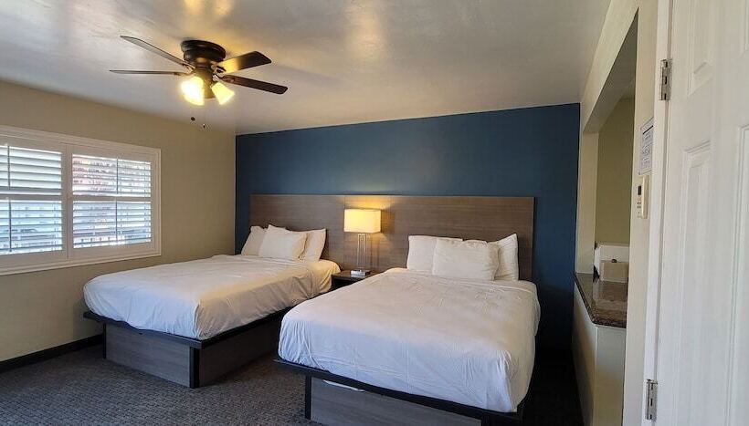 غرفة ديلوكس, Beachwalker Inn & Suites