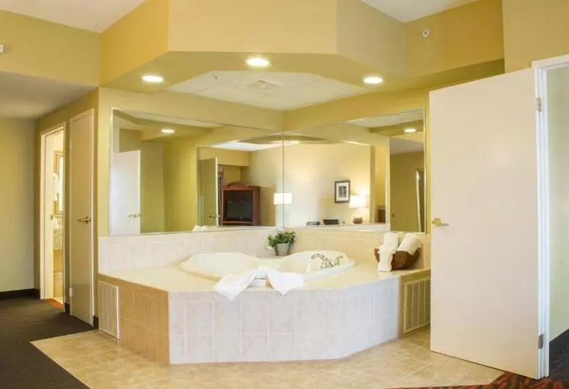キングサイズベッドのスイートルーム, Best Western Executive Inn & Suites