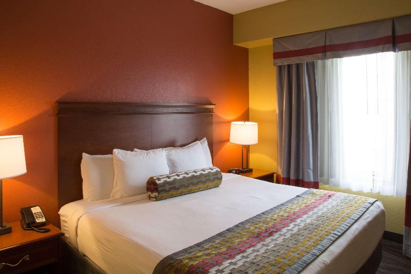 Номер Стандарт Адаптированный для Инвалидов, Best Western Executive Inn & Suites