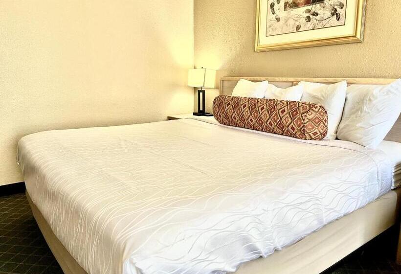 اتاق استاندارد با تخت بزرگ, Brentwood Inn & Garden