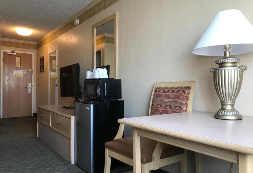 اتاق استاندارد, Brentwood Inn & Garden