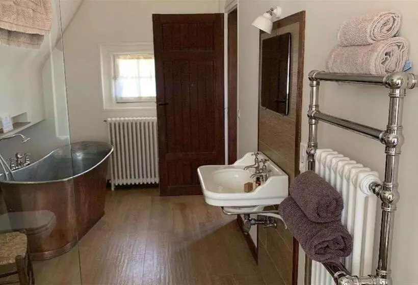 公園の見えるスタンダードルーム, Chambres D Hôtes Manoir De Beaumarchais
