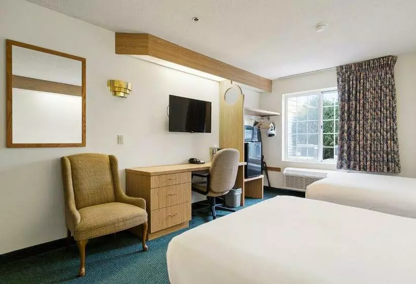 2ダブルベッドのスタンダードルーム, Charlevoix Inn & Suites Surestay Collection By Best Western