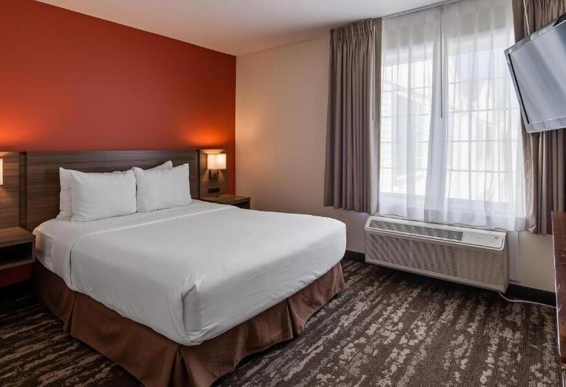 Номер Стандарт, Charlevoix Inn & Suites Surestay Collection By Best Western