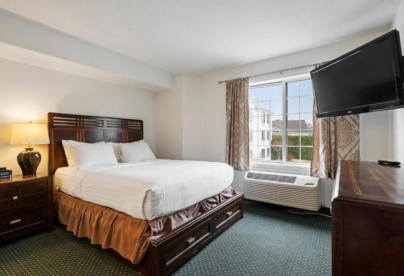 Номер Стандарт Адаптированный для Инвалидов, Charlevoix Inn & Suites Surestay Collection By Best Western