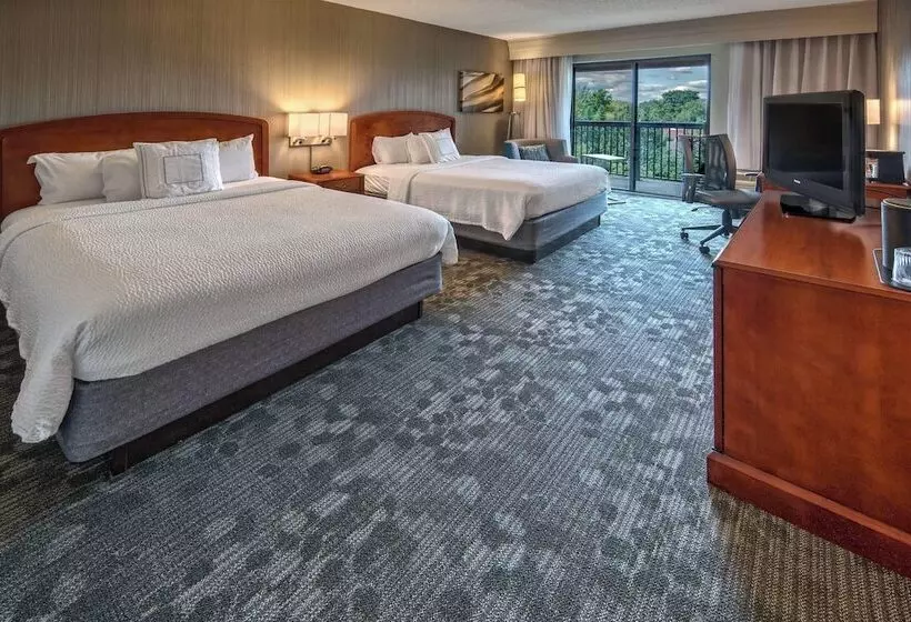 Standard-huone 2 Parivuodetta, Courtyard By Marriott Springfield