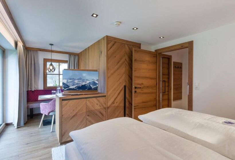 Номер Стандарт Вид на Сад, Ferienhof Oblasser