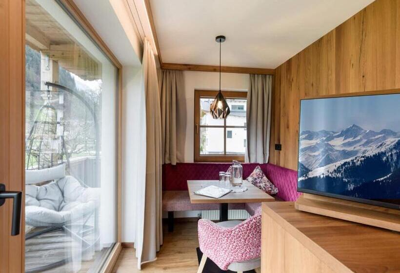 Номер Стандарт Вид на Сад, Ferienhof Oblasser