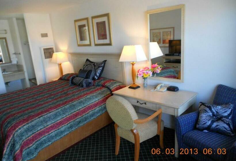 חדר סטנדרט עם מיטת קינג, Fireside Inn By The Beach Boardwalk & Bowling