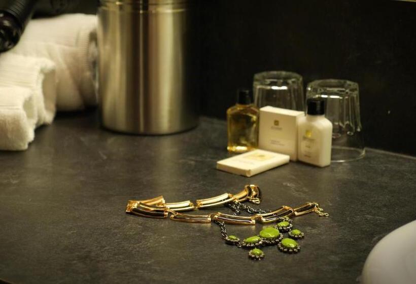 غرفة قياسية, Grand Hotel Times Sherbrooke