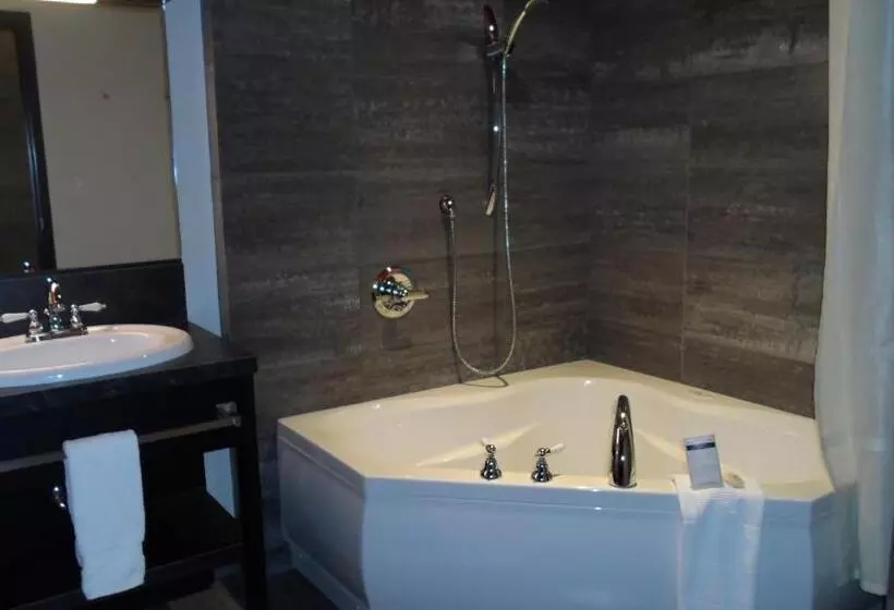 プレステージスイート, Grand Hotel Times Sherbrooke