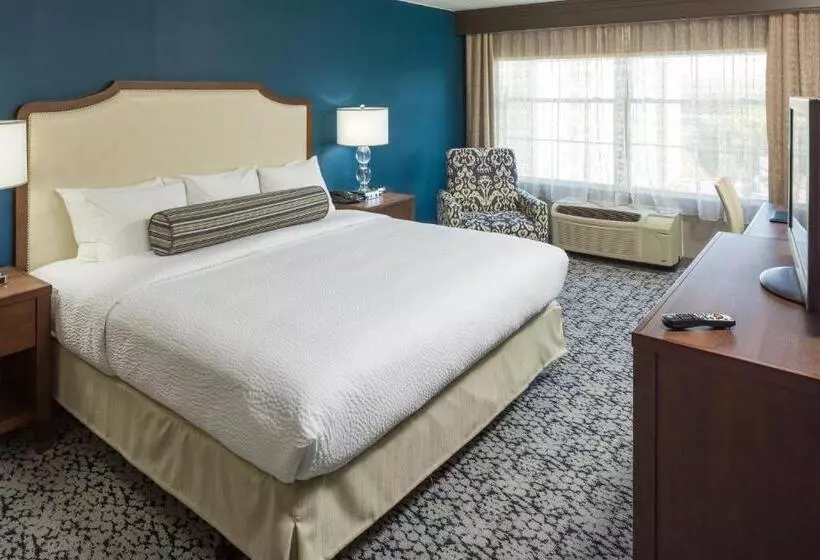 キングサイズベッドのスタンダードルーム, Inn At Middletown
