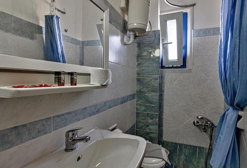 스탠다드 룸 바다 전망, Lucia