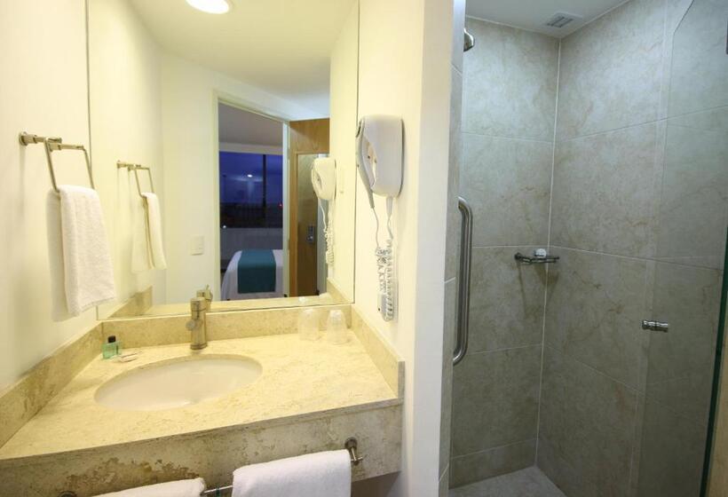 高级大房间, One Guadalajara Centro Historico