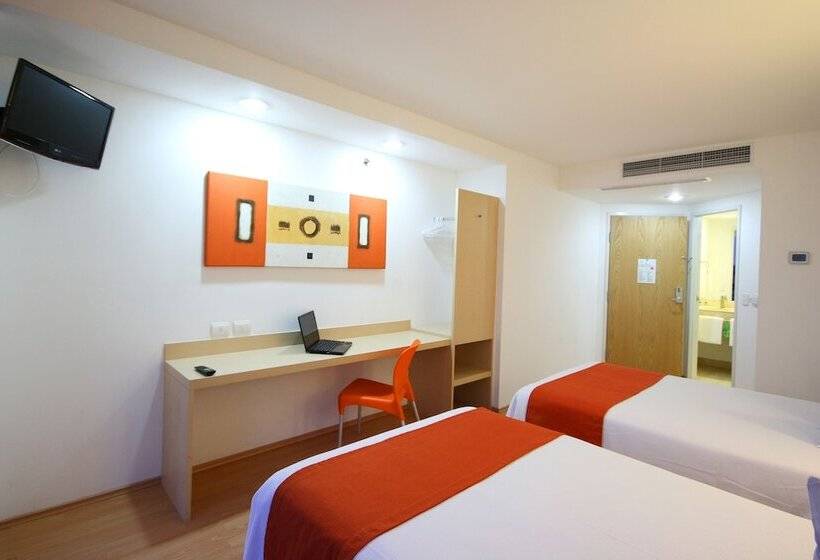 高级大房间, One Guadalajara Centro Historico