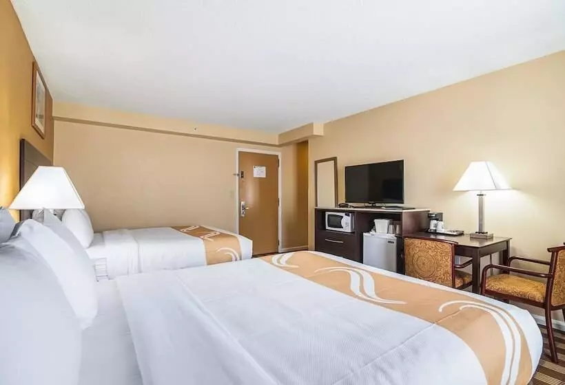 ２ダブルベッドのスタンダードルーム, Quality Inn North Conway