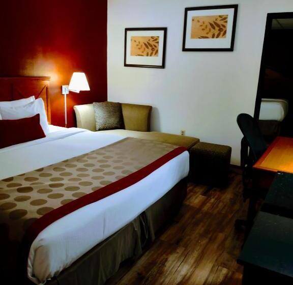 2 Bedroom Suite Pool View, Ramada By Wyndham Albert Lea
