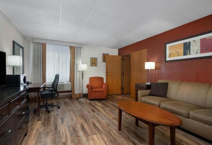 جناح غرفتين نوم, Ramada By Wyndham Albert Lea