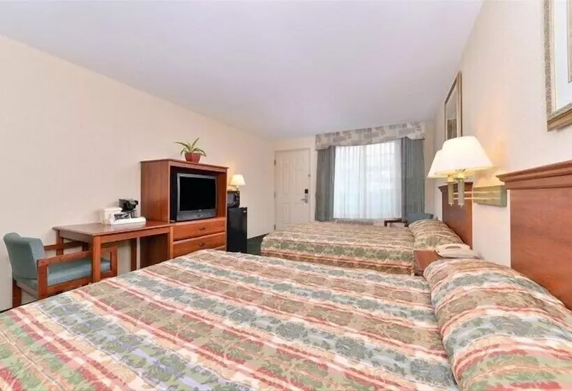 ２ダブルベッドのスタンダードルーム, Tower Inn And Suites Of Guilford / Madison