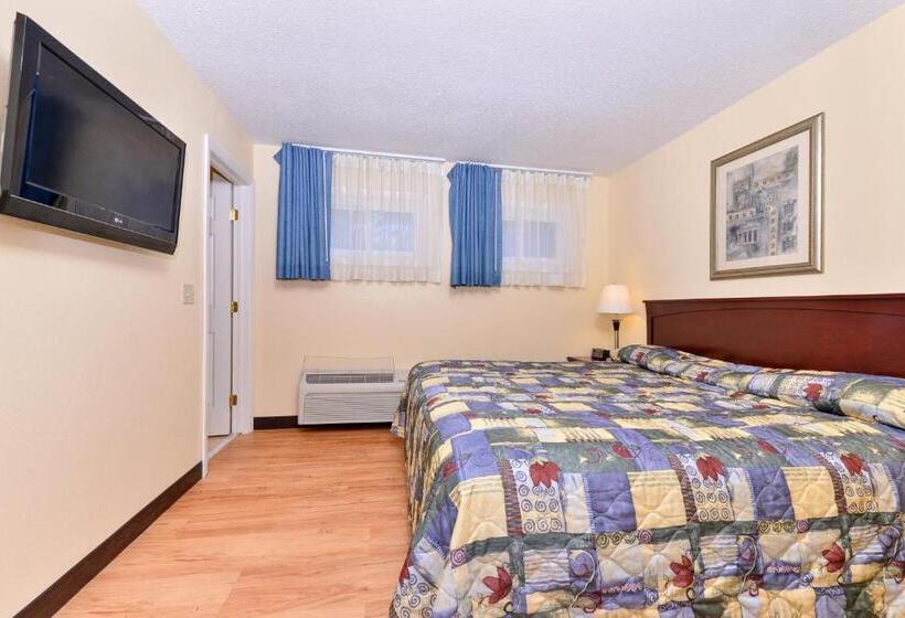 Люкс Кровать Кинг, Tower Inn And Suites Of Guilford / Madison