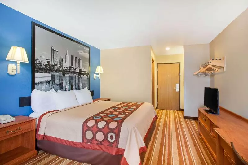 Standard-huone King-vuode, Super 8 By Wyndham Defiance