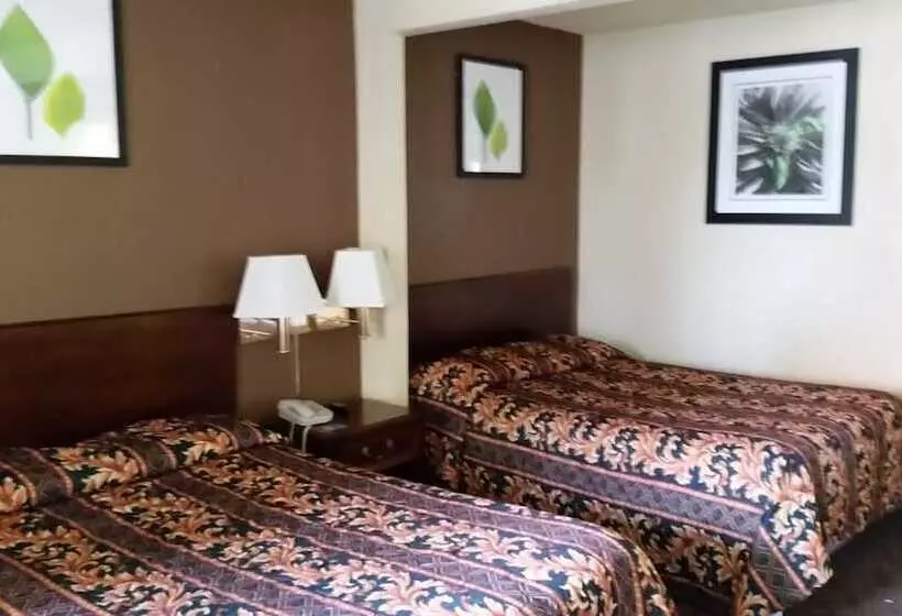 2ダブルベッドのスタンダードルーム, Travel Inn Motel