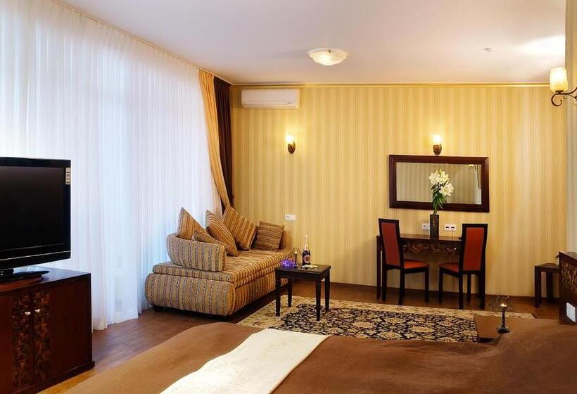 سوییت, Villa Panama