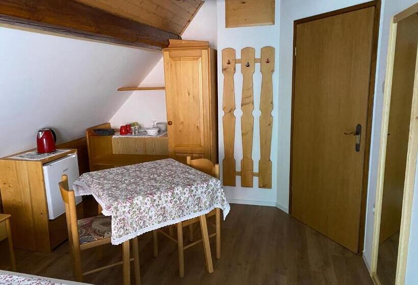 اتاق استاندارد با بالکن, Hiša Planšar Bohinj Accommodations
