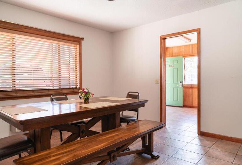 Люкс 2 Спальни, Riviera Motor Lodge