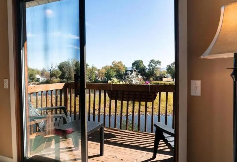 キングサイズベッドのスタンダードルーム, Riviera Motor Lodge