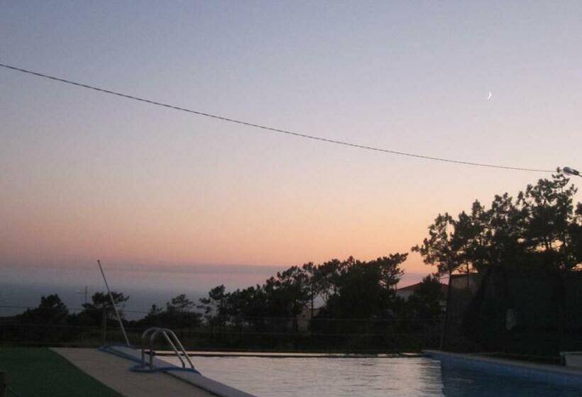 غرفة قياسية مطلّة علي البحر مزوَّدة بشُرفة, Colina Do Elétrico