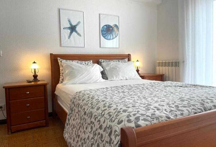 غرفة قياسية مطلّة علي البحر مزوَّدة بشُرفة, Colina Do Elétrico