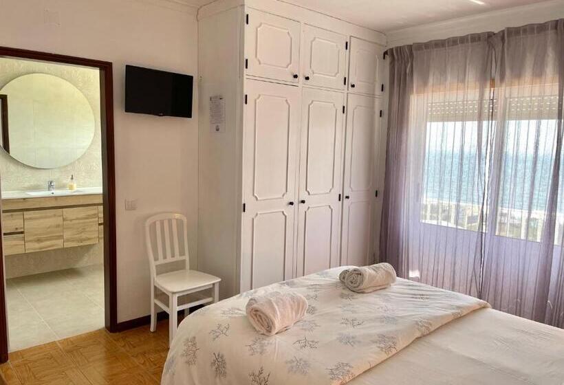 غرفة قياسية مطلّة علي البحر مزوَّدة بشُرفة, Colina Do Elétrico