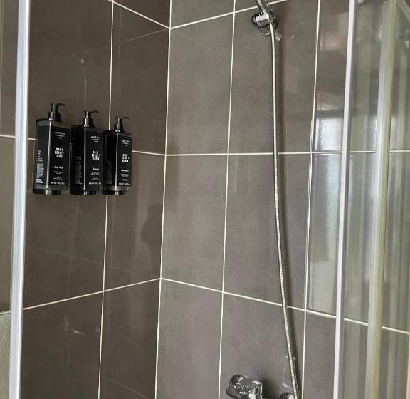 غرفة ديلوكس مطلّة علي البحر مزوَّدة بشُرفة, Colina Do Elétrico