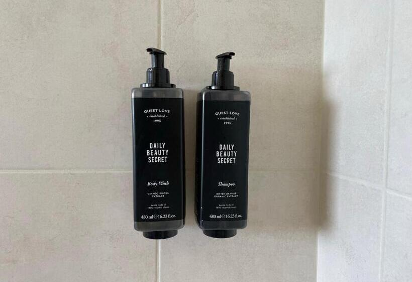 غرفة قياسية مطلّة علي البحر, Colina Do Elétrico