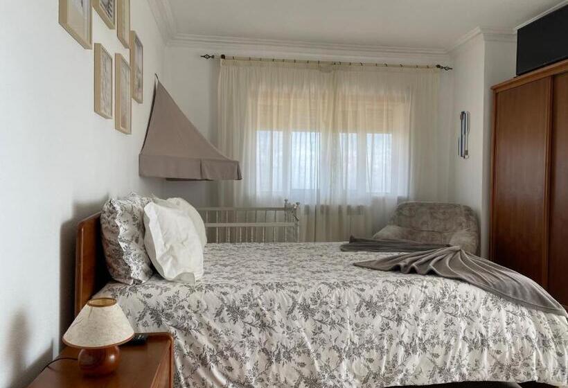 غرفة ديلوكس مطلّة علي البحر مزوَّدة بشُرفة, Colina Do Elétrico