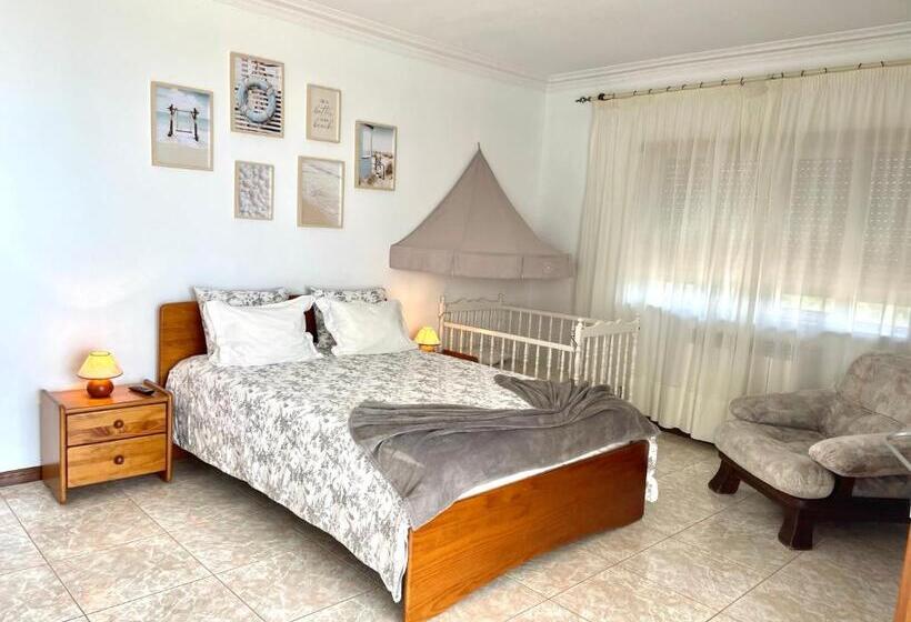 غرفة ديلوكس مطلّة علي البحر مزوَّدة بشُرفة, Colina Do Elétrico