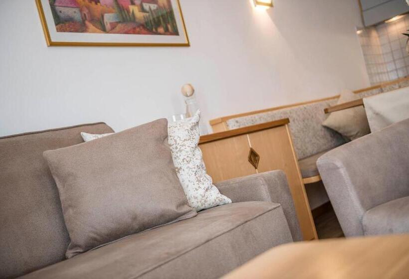 침실 1개 아파트, Residence Hirzer