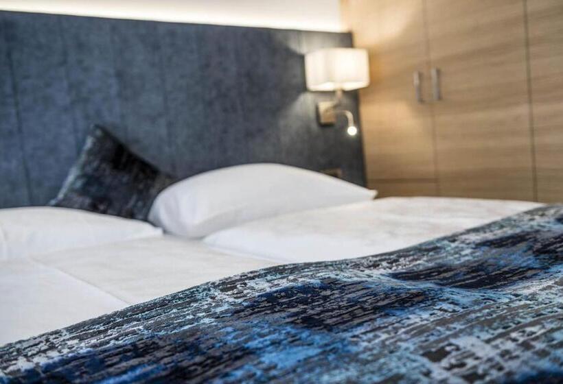 Апартаменты 2 Спальни, Residence Hirzer