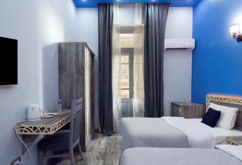 اتاق لوکس سه تخته, Australian Deluxe Hostel