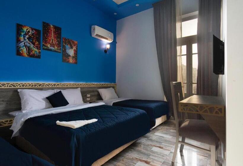 اتاق لوکس سه تخته, Australian Deluxe Hostel