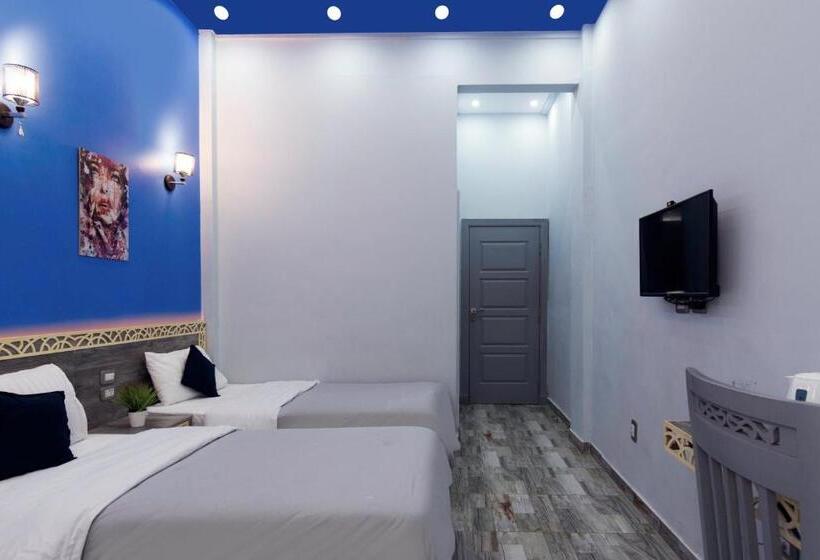 اتاق لوکس چهار تخته, Australian Deluxe Hostel