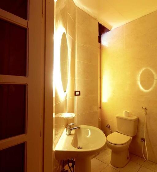 اتاق استاندارد یک تخته با سرویس بهداشتی مشترک, Australian Deluxe Hostel